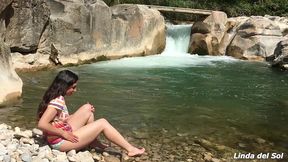 linda del sol muy cachonda en el rio