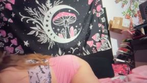 Ariel Emerald Private Show