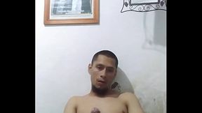 Me dan ganas de una paja y solo me la hago