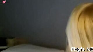 Savvy Siren - Hot Blonde Babe Gives A Mind-Blowing Deepthroat And Facial