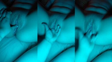 Quick fingering at movie night with her perfect pussy and loud moaning