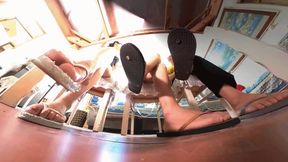 NEW MARTINA and Gao Yu Play Dwarf 360VR with 3 Friends 1