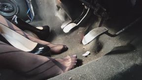 Heels to Stockings: Extreme Revving & Flooding the Engine