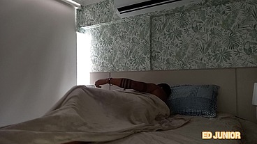 ED JUNIOR ACORDANDO E FODENDO UMA GAUCHA NO PELO