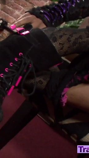 Diamond Yumm and her yummy t girl cock