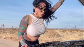 Car Broke Down, Pussy on the Side: Stranger&rsquo_s Thick Cock Thanked with Roadside Fuck (Bianca Bailee, Flightlifexxx)