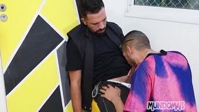 o seguranca com pau de 25cm arrancou meu cabaco!