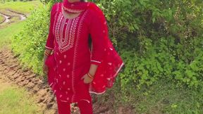 Beautiful Bengali Girl Boobs Show in Outdoor with Her Boyfriend