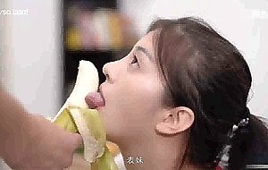 Guo Chan AVJu Zuo Xiong Mei Luan Lun  Jin Qin Zhi Jian De Huang Tang Cao Bi