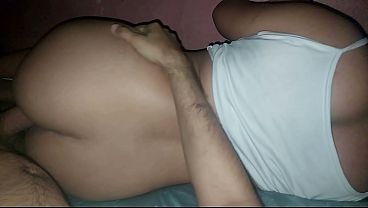 Ay dios m&iacute_o c&oacute_rrete dentro de mi co&ntilde_o papi, me encanta clavarme en tu verga en posici&oacute_n de cucharita!!