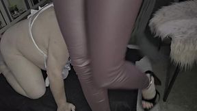 soubrette en cagoule rosefetichismes de mes pieds pour ma soubrette en cagoule ...