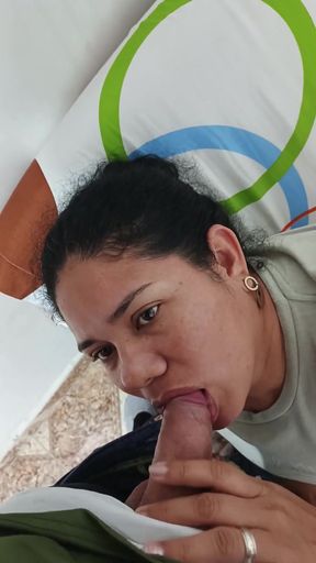 Beautiful Girl Deepthroat Sucker