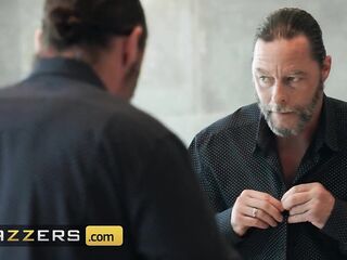BRAZZERS - Cherry Devivre Gets Her Snatch Eaten By The Chef During the time that Her Spouse’s Not Paying Attention
