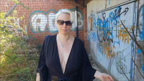Lost Place Blowjob and Cum Walk Home