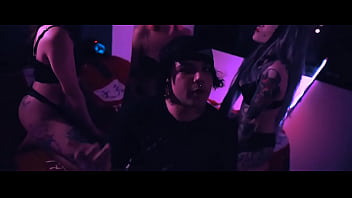 Fodendo o cora&ccedil_&atilde_o do jovem EMOCHOROSO