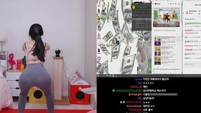 Korean Camgirl Pantless Performance
