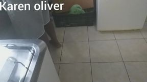 corno lava a louca enquanto sua mulher chupa o negao debaixo dos seus olhos * jefao