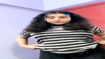 Extremely Beautiful Indian Cuties Showing Her Most SexiestBoobs That I Never Seen Before!! Don't Miss