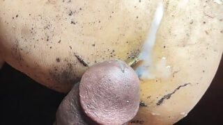 Gros mecs gays ligotés avec des bites massives qui baisent des trous serrés