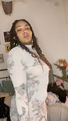 Mistress Plum Pyro in: Goddess Perfection