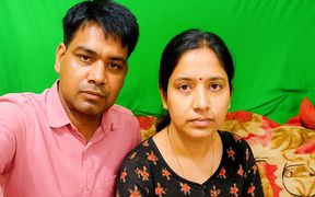 Desi Village Girl Tight Pussy First Time XXX Video, Desi Hot Beautiful Girlfriend Sex in Hindi Video