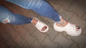 I wear tight jeans and show my pretty feet