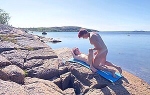 Remlic, solrig sex i naturen, et smukt par