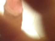 トイレで高速手コキ！早すぎて即射精