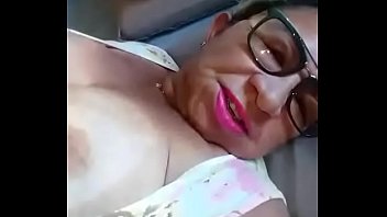 Tiazinha se masturbando cheia de tes&atilde_o