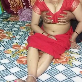 Beautiful bhabhi having romance.