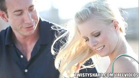 Elaina Raye makes the sexiest noises when she'_s all filled up