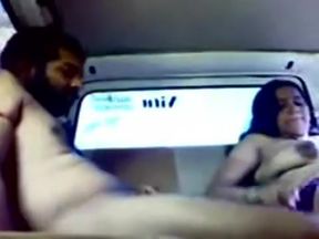 Desi amateurs fuck hard and passionately in the car