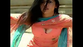 Hot Kajal Aggarwal in Shooting - Hot Videos - United States Kasepu.Com