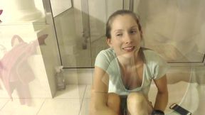 Lelu Love-WEBCAM: Soapy Shower Then Rubbing Oil