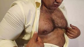 yuri gaucho - urso brasileiro mega dotado macetando o pau - gozada farta do macho leitador