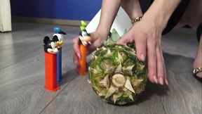 Don'_t play with the food!