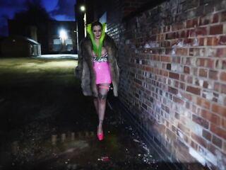 KILLERGRAM Street Walker ALEXXA VICE GETS DRILLED IN THE BUTT BY LARGE DONG PUNTER TRAILER