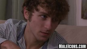 MaleIcons.com - Amateur Calvin Banks fucked by hung dude first time