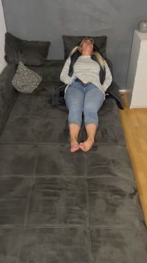 Masturbating Couch Jeans, Shaking, Jerking, Moaning, Multiple Orgasms, Clit Rubbing, I Cum