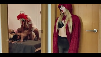 MI hermanastra teniendo sexo con su novio en HALLOWEEN