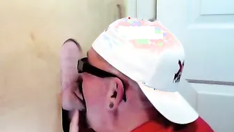 Married daddy gets incredible gloryhole blowjob from amateur cocksucker