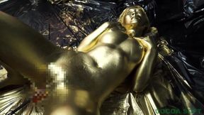It becomes a golden figure in the college uniform
