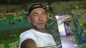deux mecs baisent filmes par une camera de surveillance