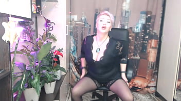Mature lustful Russian whore recites classic poems, with her legs spread wide, naked pussy and big natural tits... English subtitles ))