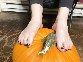 Allie Halloween Foot Fetish