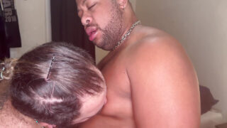 Bjørn amatør lubne gutter analfucked