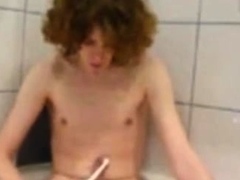 Twink's Electric Brush Adventure