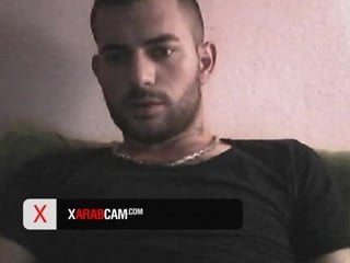 Sublime Arab stud, a dick to die for - Arab Gay