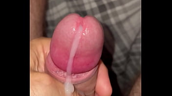 Quick handjob cumshot