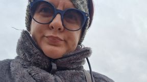 Stinky farts as I walk down the street 4K